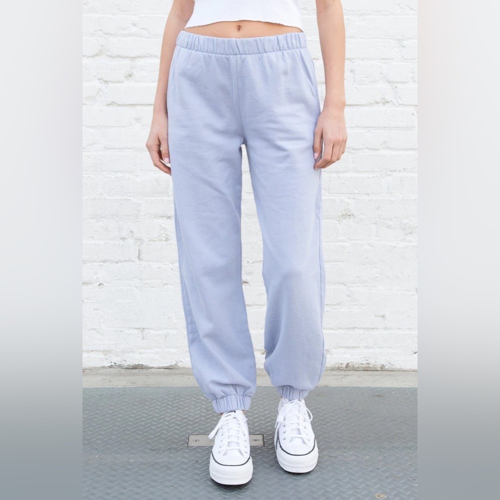 brandy melville rosa light blue sweatpants